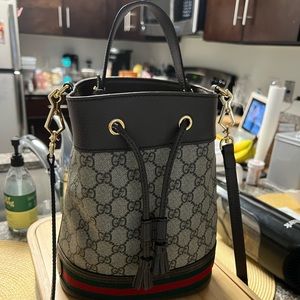 Ophidia GG mini Bucket bag